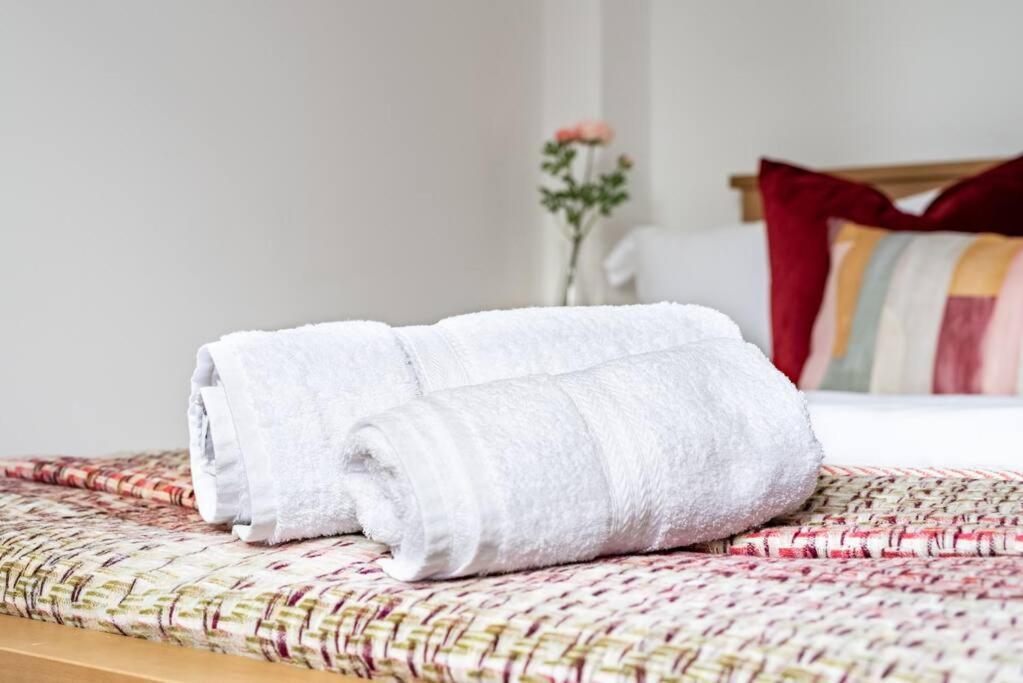 Dunstan House Luxury Holiday Home With Free Parking Oxford Esterno foto